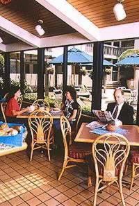 Howard Johnson Tulsa Exterior foto